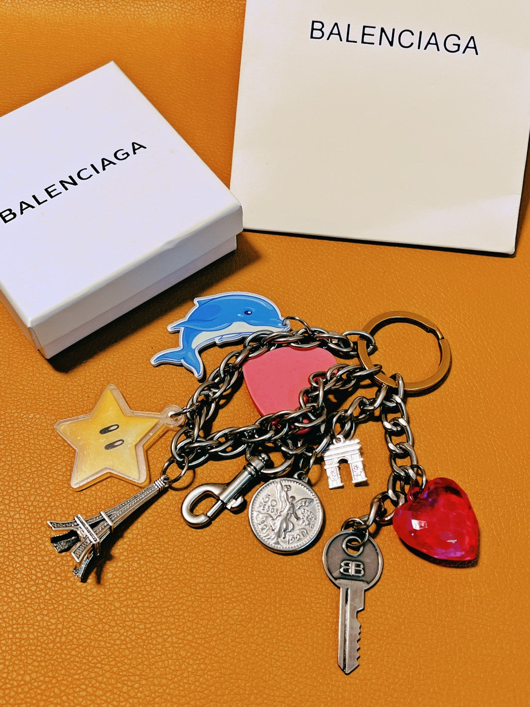 A1Z84J62  Popular Keychains