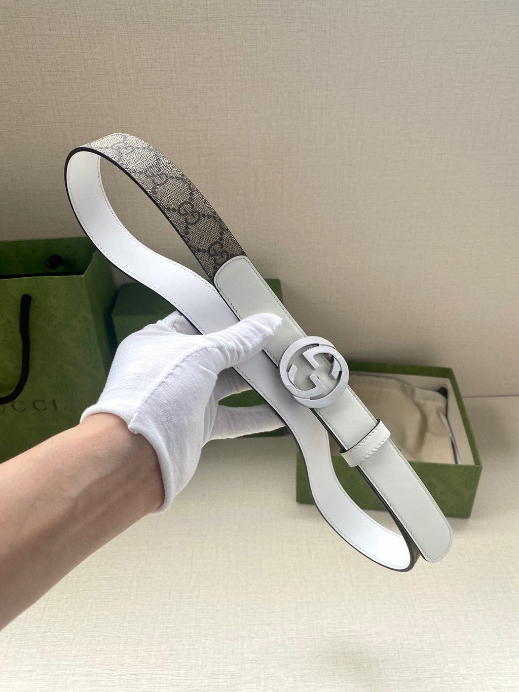 P1W15B152 Popular  High quality belt With full package