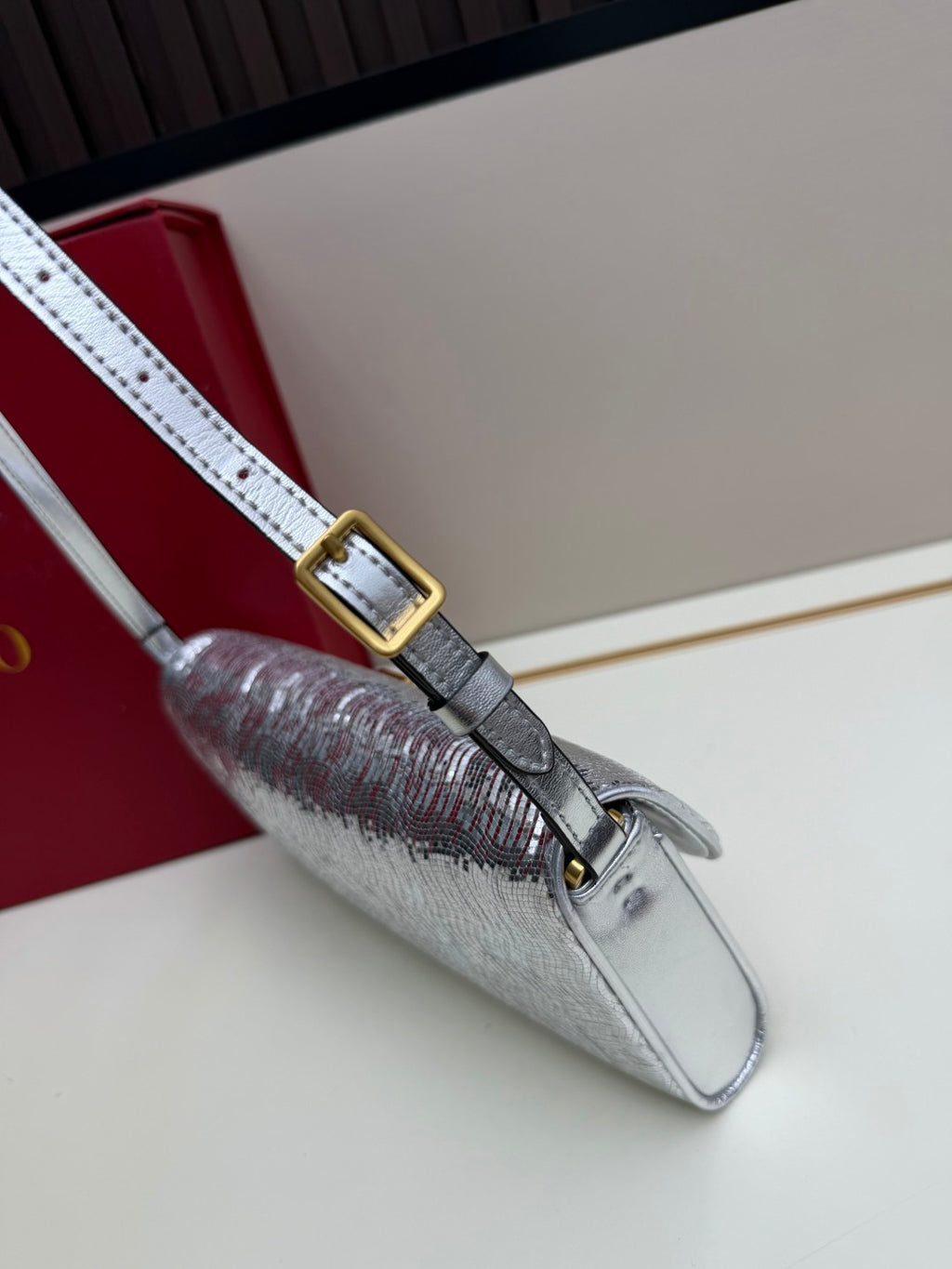 B1R76VL26 Popular  bag
