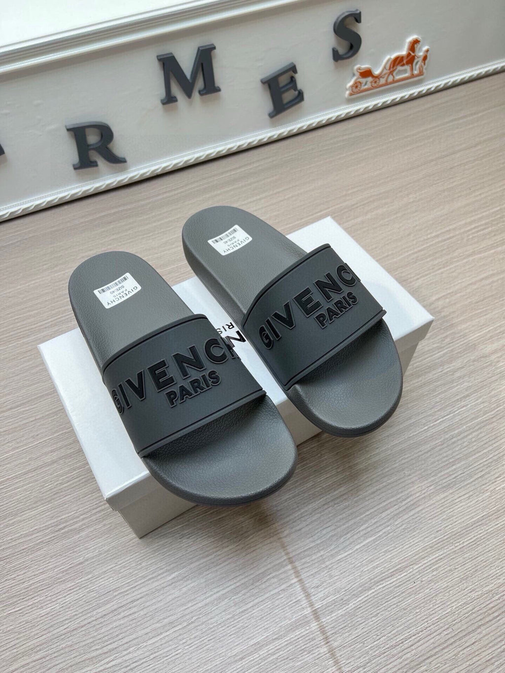 Z5Z35GV263  Popular Slippers