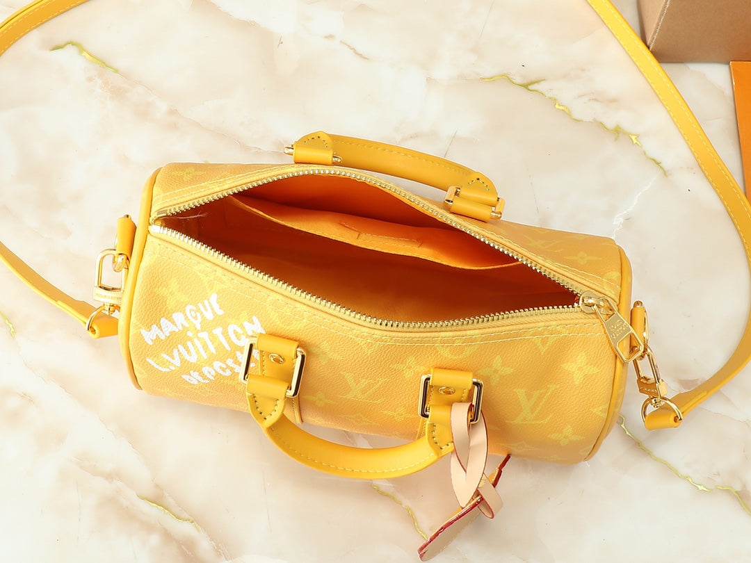 B1X104E60 Popular   leather bag