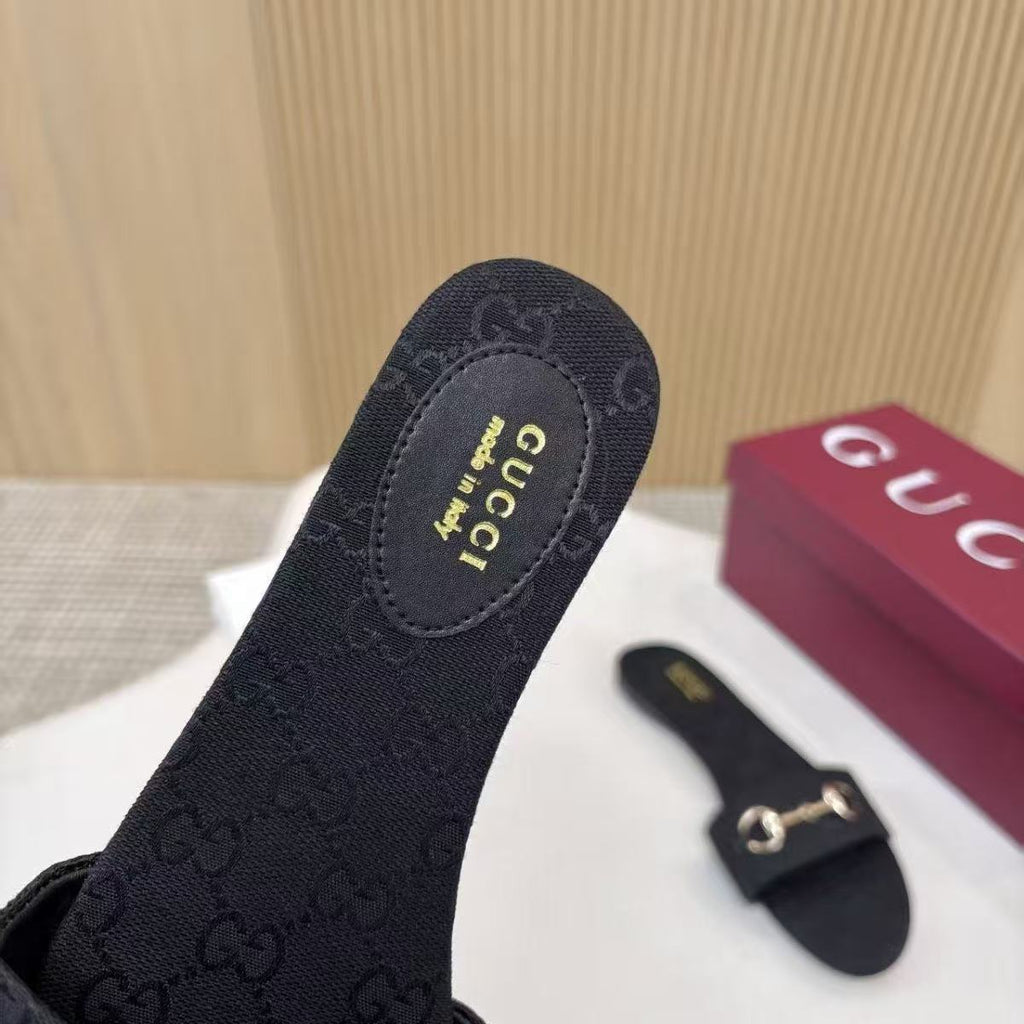Z2R76B5 Popular high-quality canvas shoes