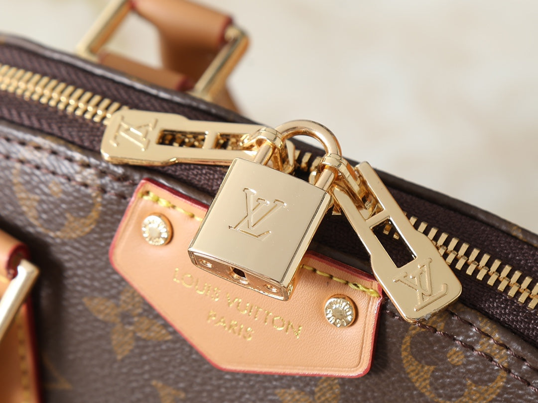 B1P46E88 Popular leather bag