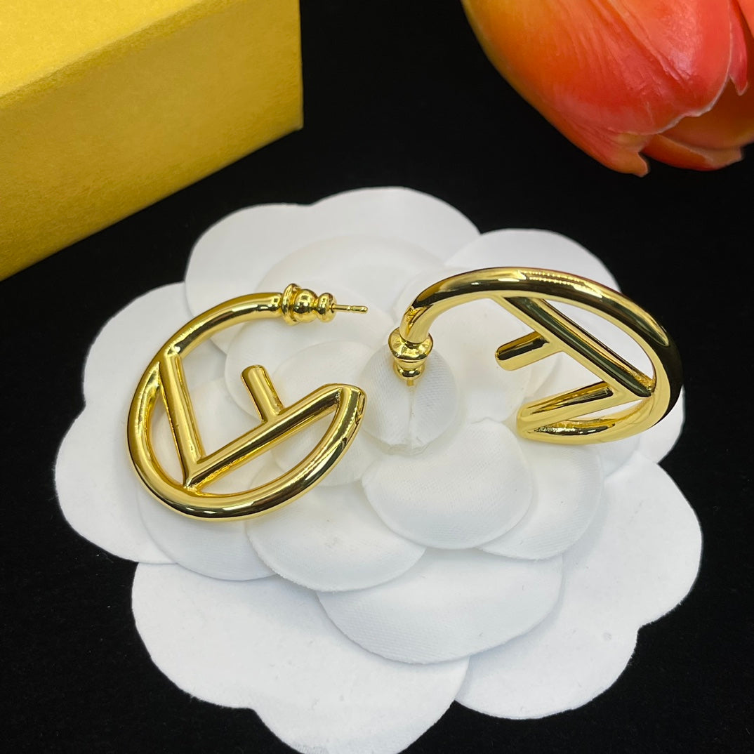 X1Z94F647E Popular  Earrings