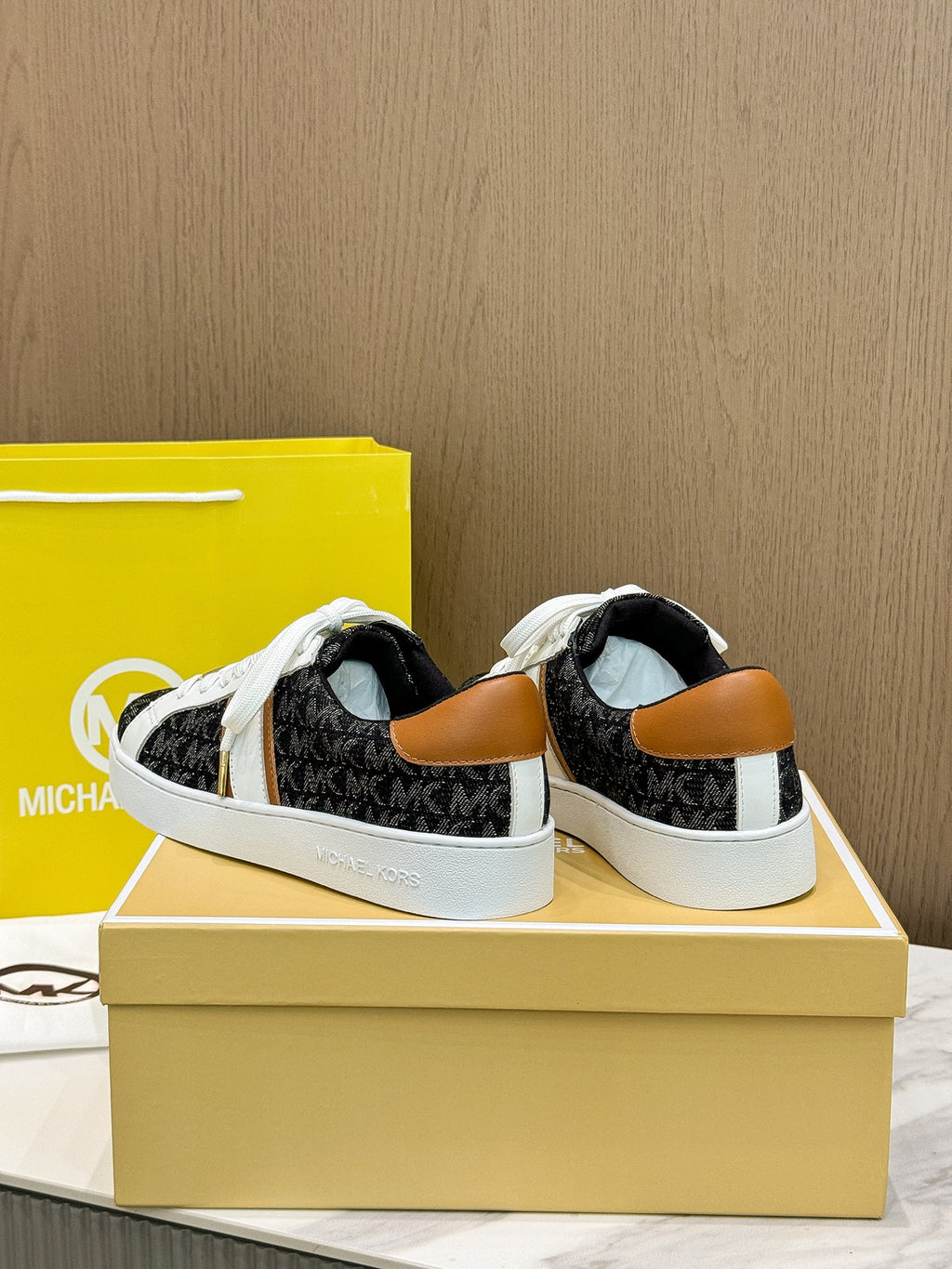Z2Z85A48 Popular high-quality shoes