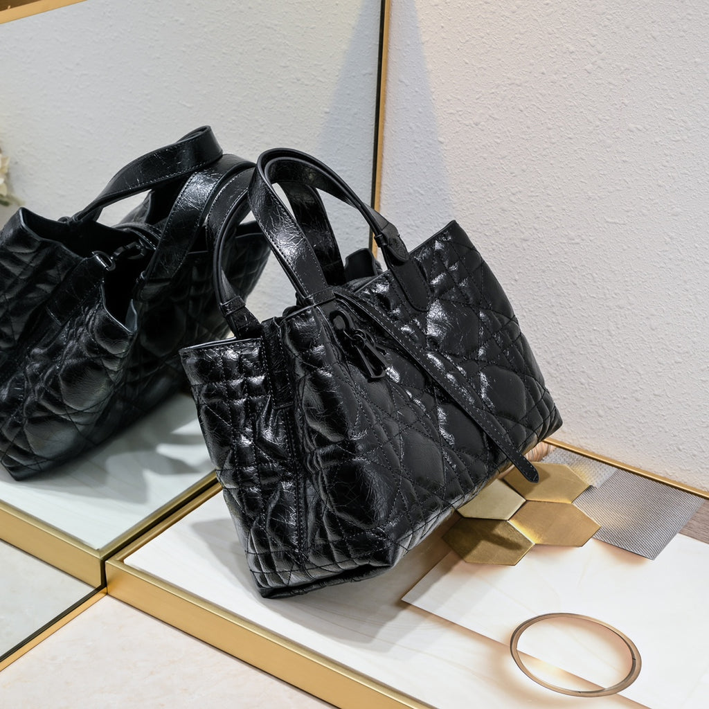 B12X44D359 Popular   leather bag 
