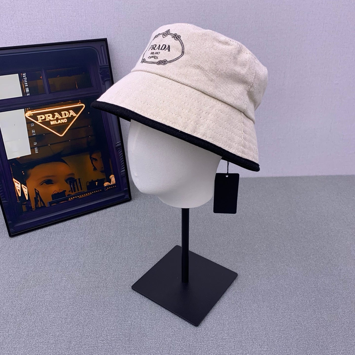 M1Z45D559 Popular  hats
