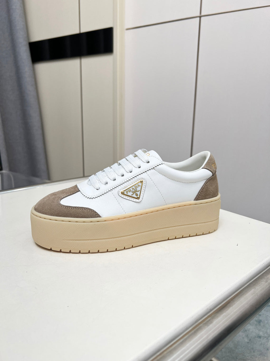 Z2Q95P110 Popular high-quality  shoes