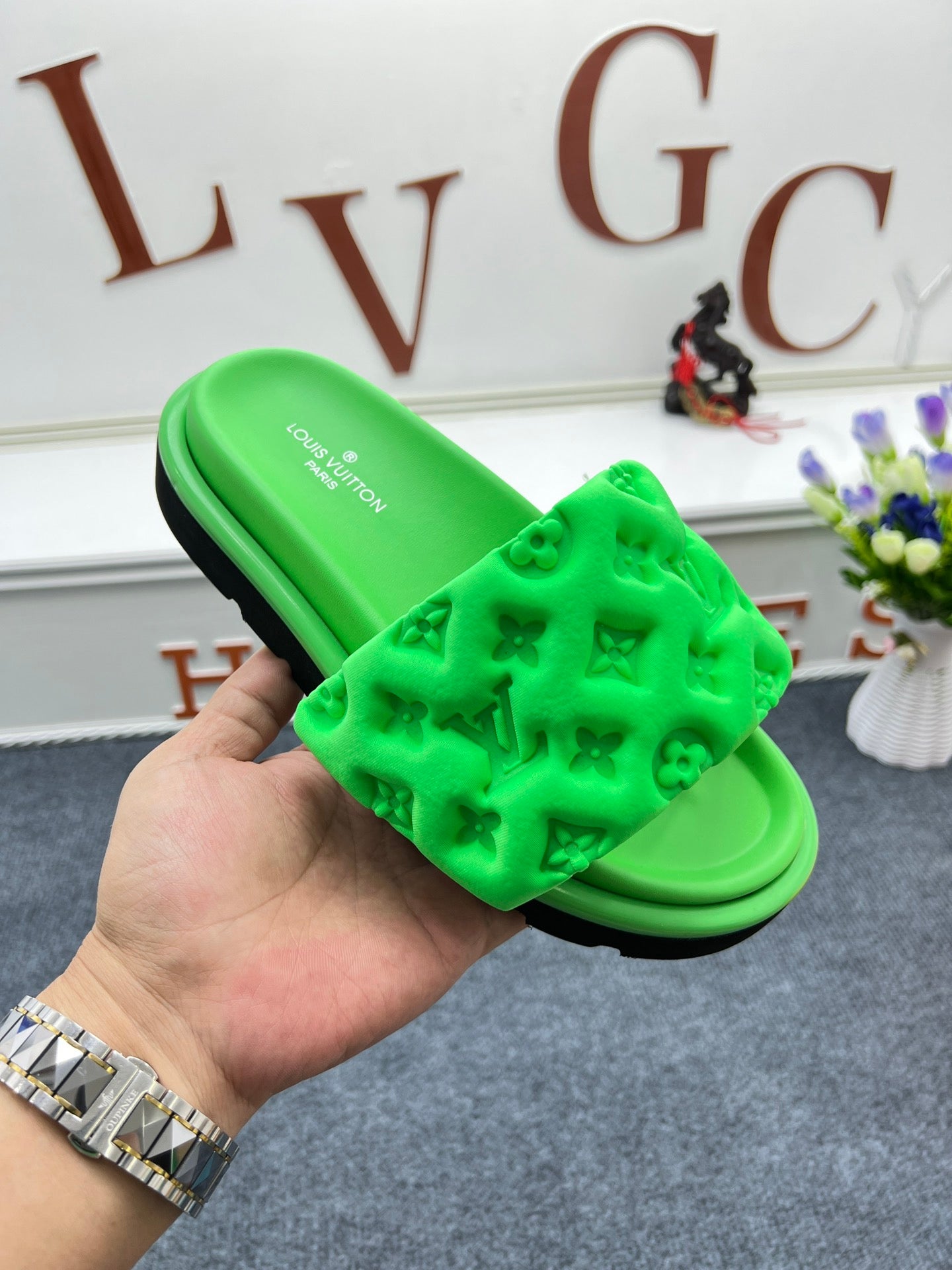 Z5YE115 Popular Slippers