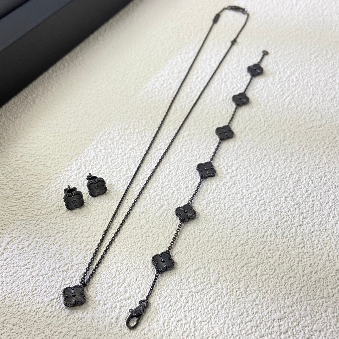 X5X94VA185K  Popular rings,earrings, bracelets,necklaces