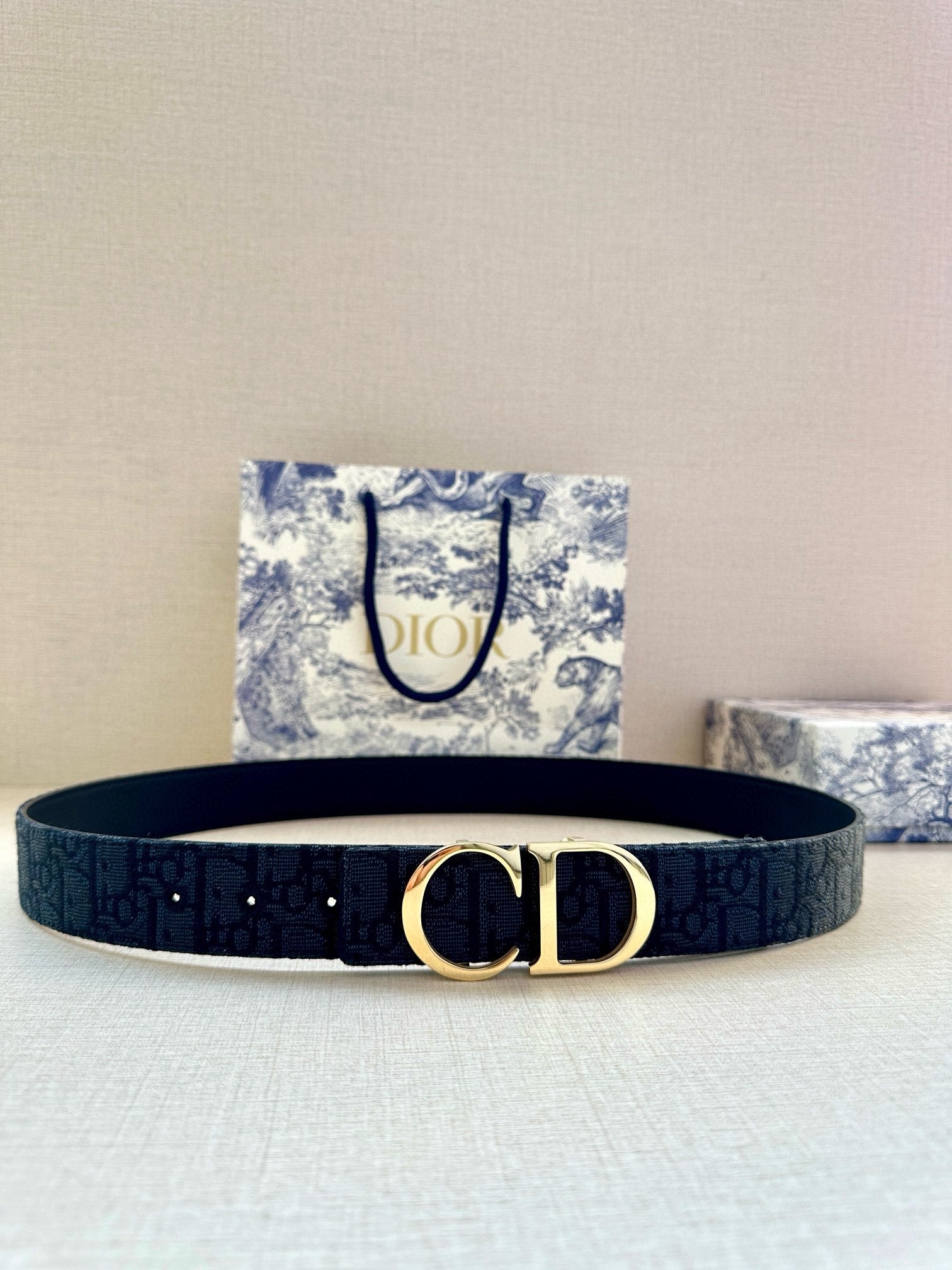 P1R55D206 Popular   High quality belt With full package