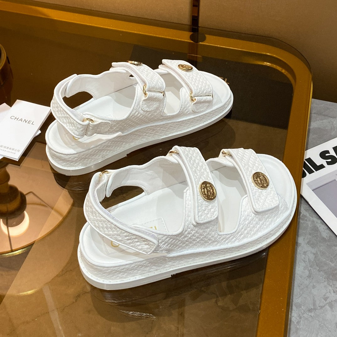 Z2Q55C49 Popular leather shoes