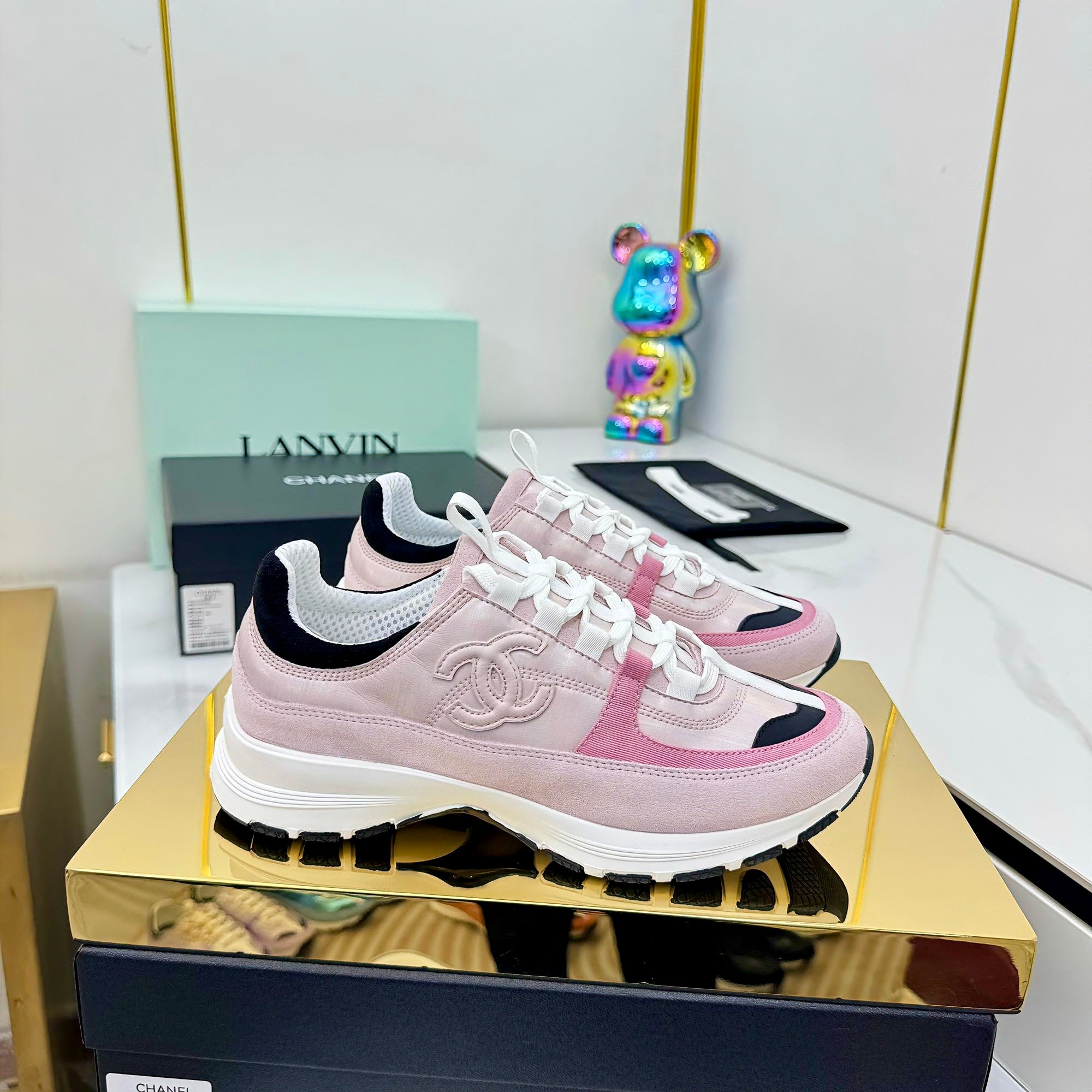 Z2R85C7  Popular high quality shoes