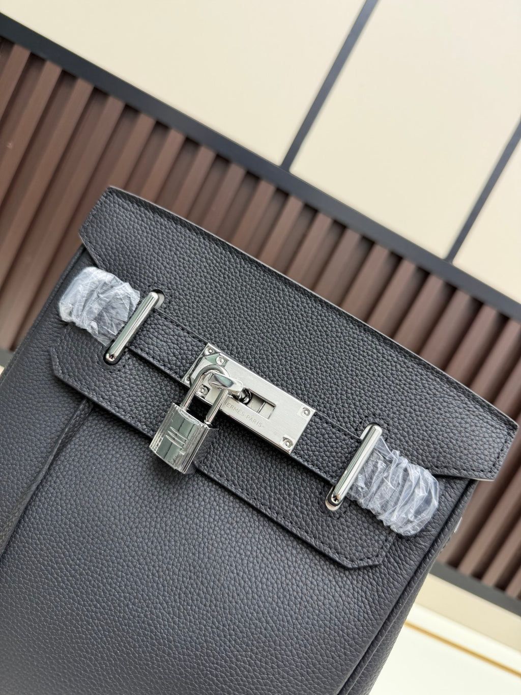 B1P36H45 Popular leather bag