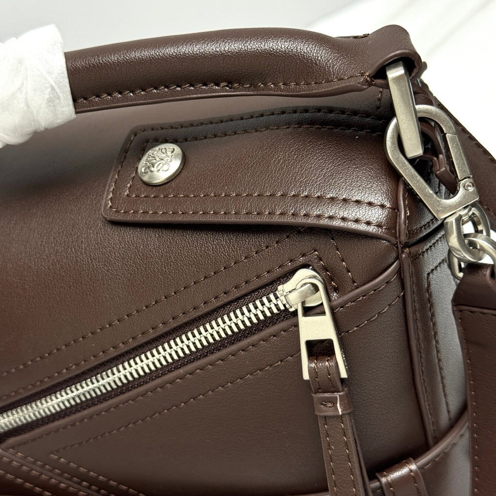 B1R15A149 Popular leather bag
