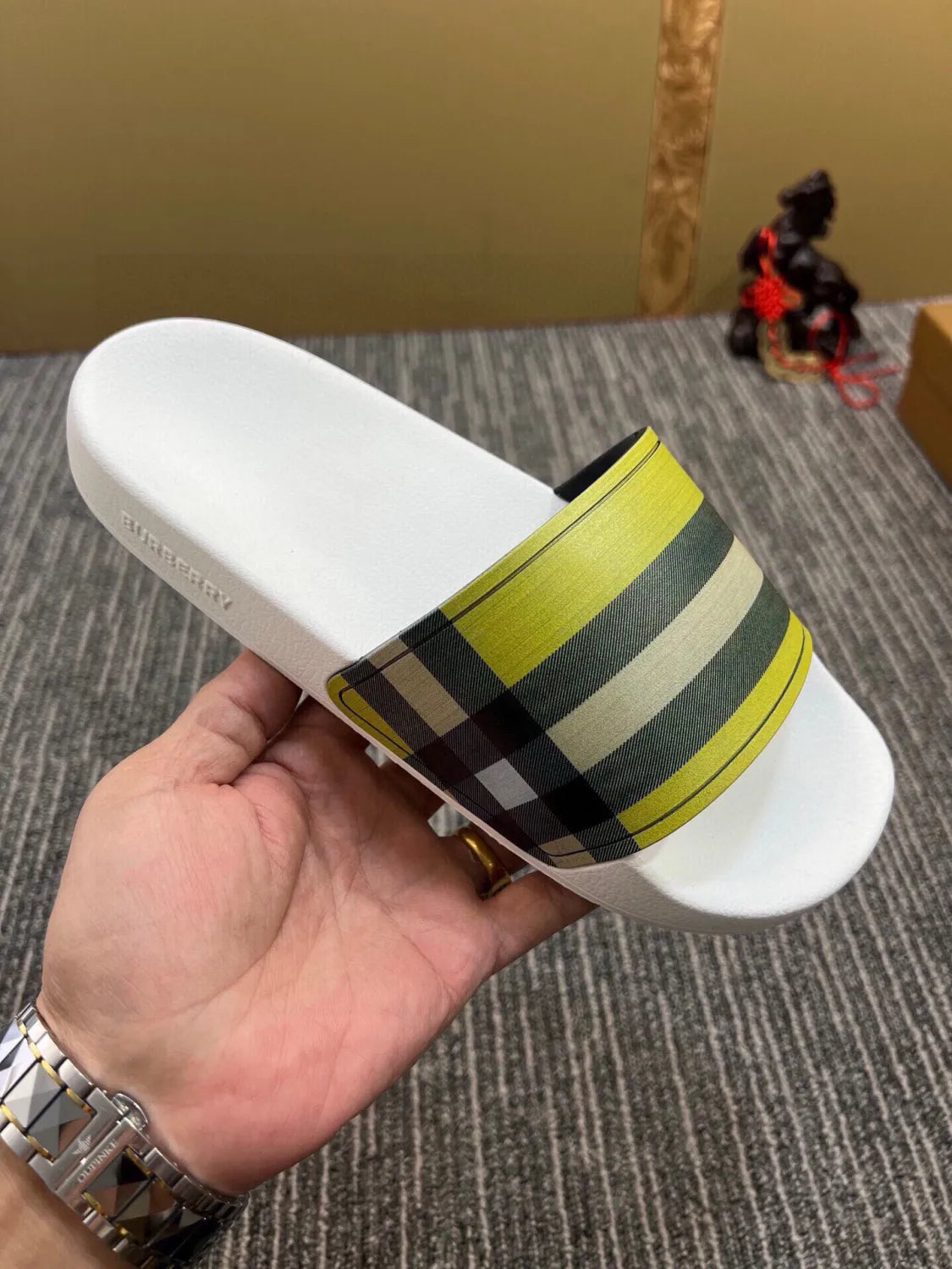 Z5Z35R261 Popular Slippers