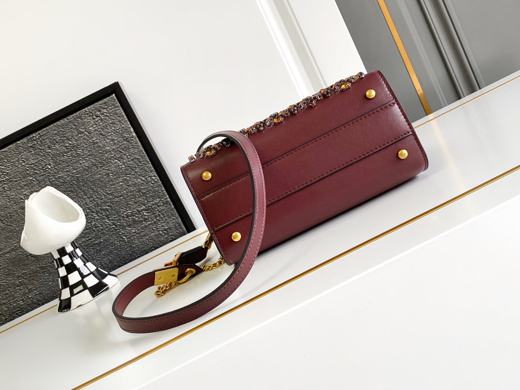 B1P36A72 Popular leather bag