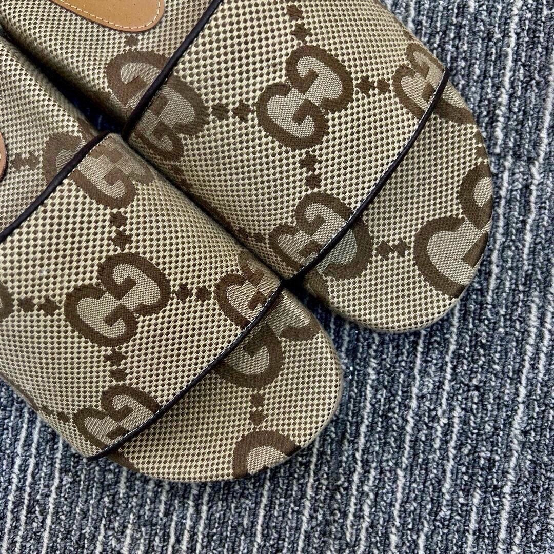 Z5R76B2 Popular Slippers