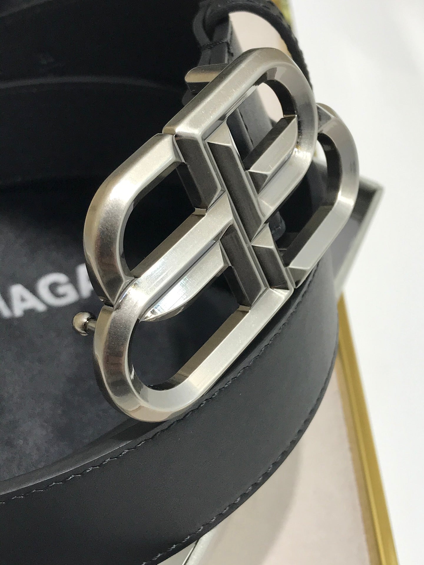 P2R55J3 Popular  High quality belt With full package