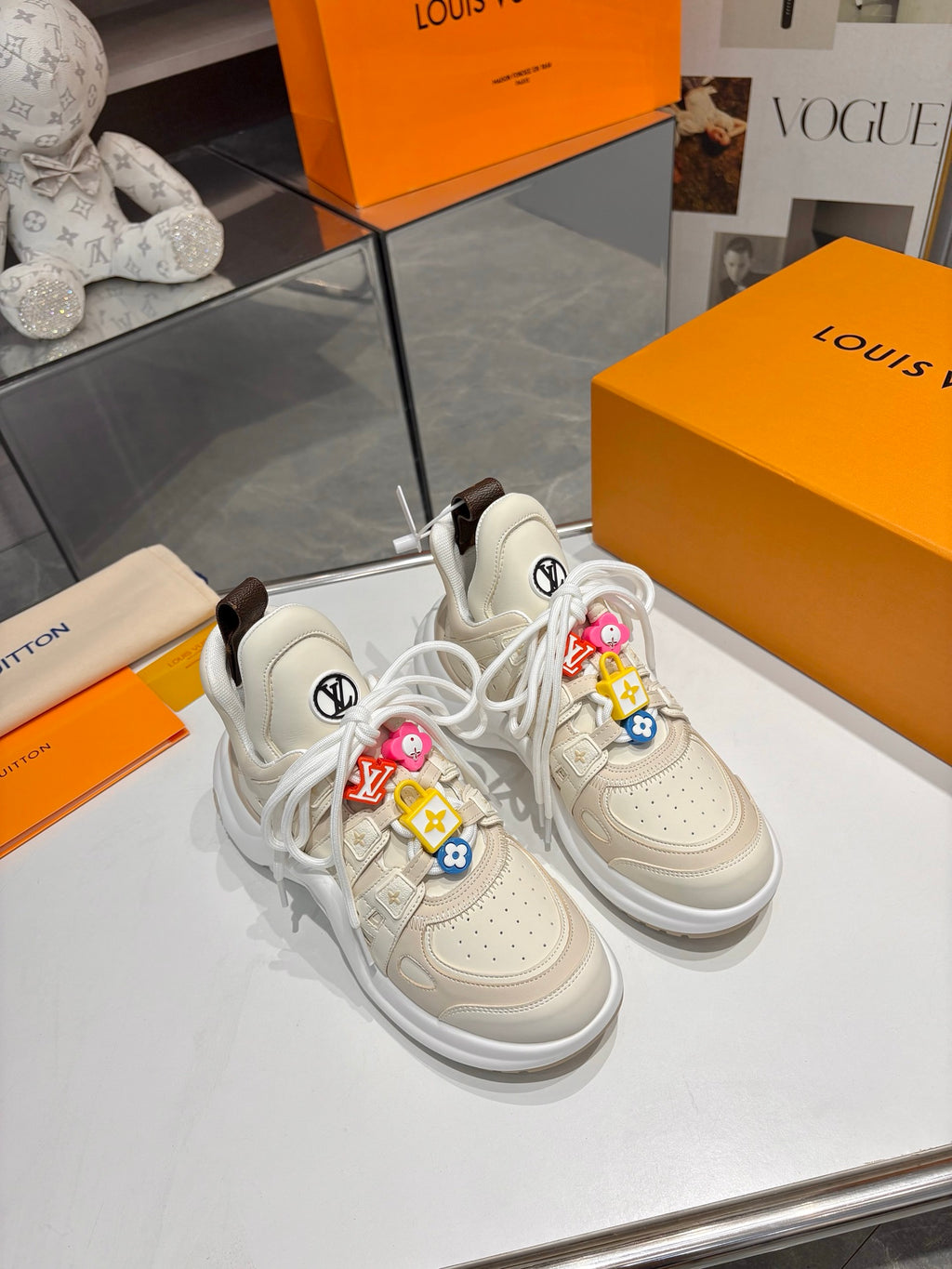 Z2Q105E437  Popular high-quality Shoes