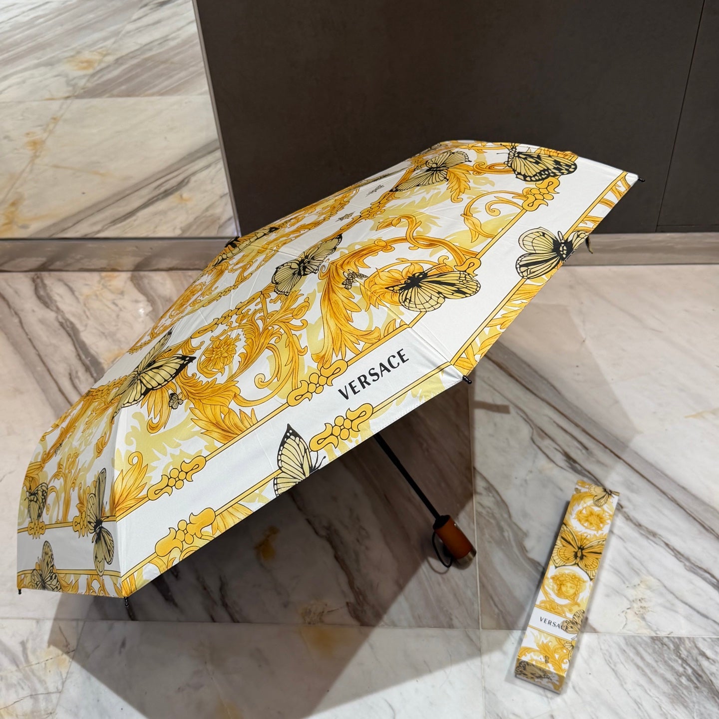 J1N46A12 Popular UV resistant umbrella