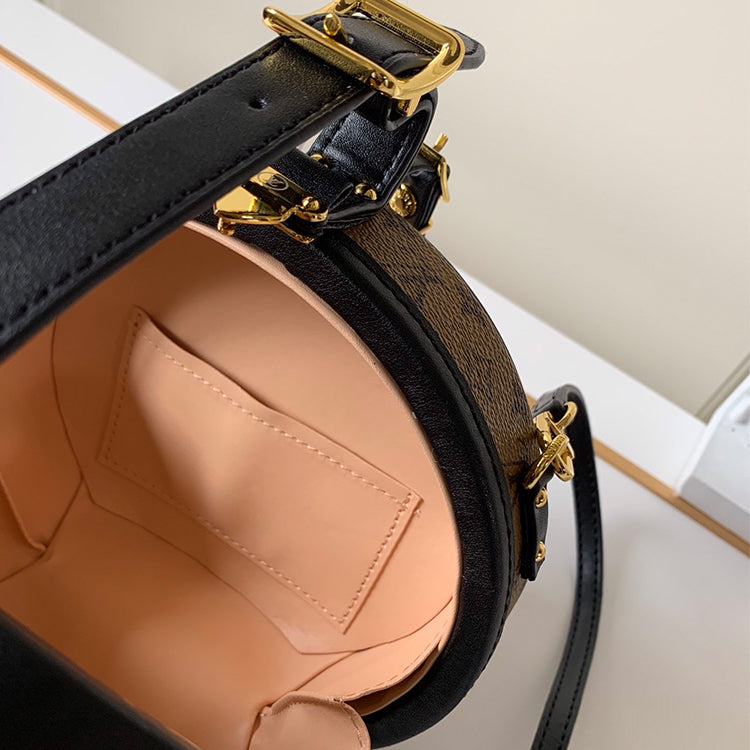 B1P20E14 Popular  leather bag 