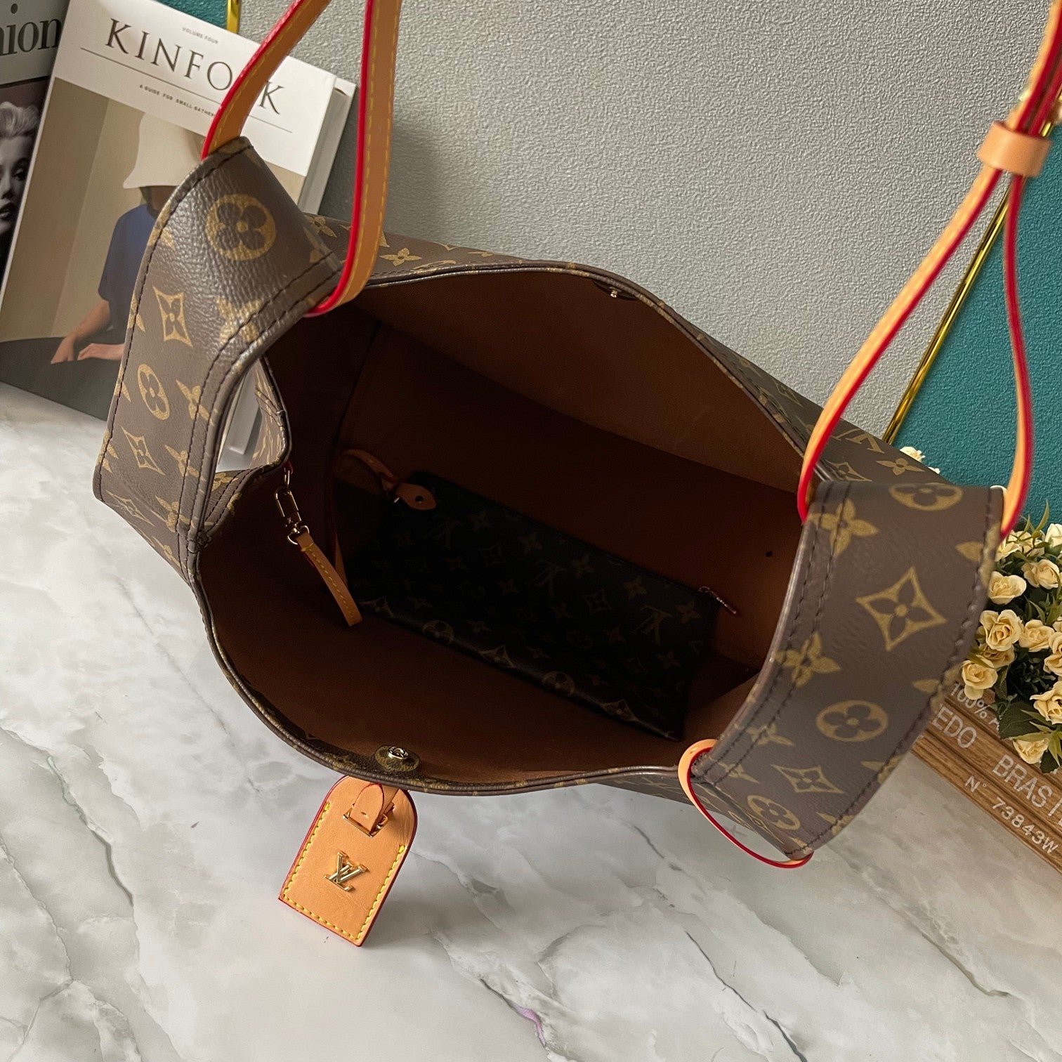 B1X34E274 Popular   leather bag 