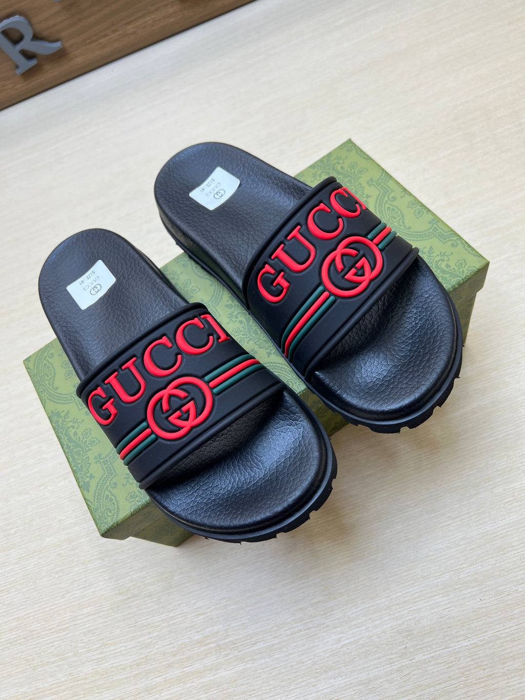 Z5R66B24 Popular  Slippers