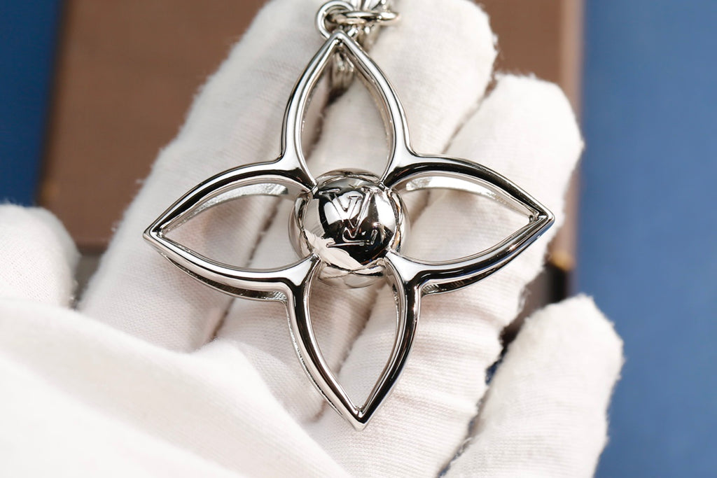 A1R76E24 Popular bag 's charms accessories