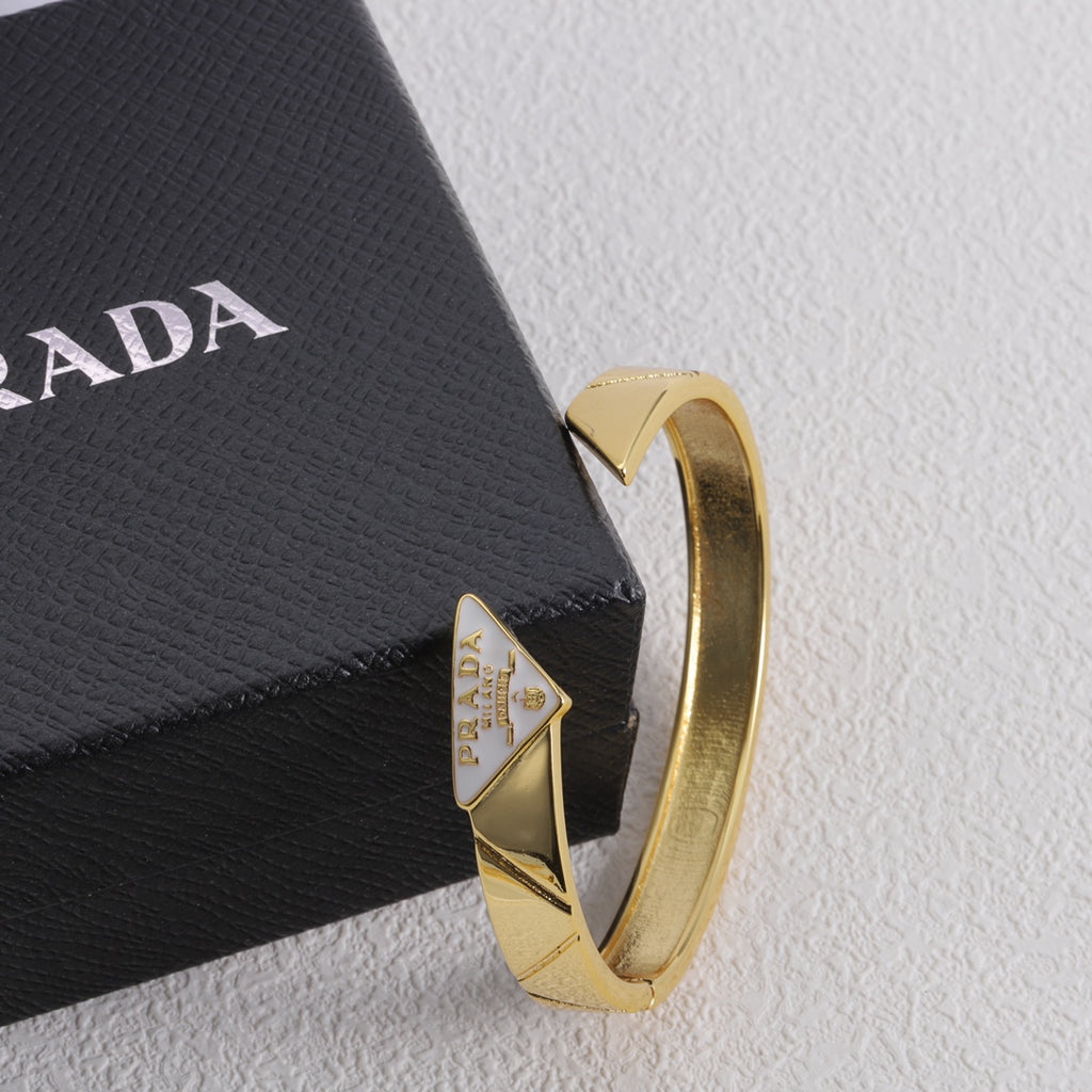 X1Y83PD67K  Popular Bracelets
