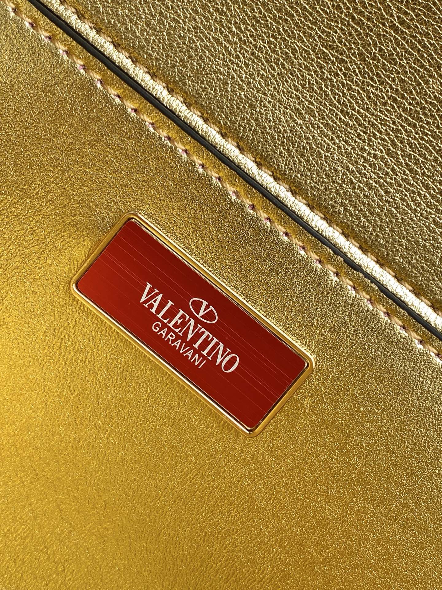 B1R76VL33 Popular leather bag