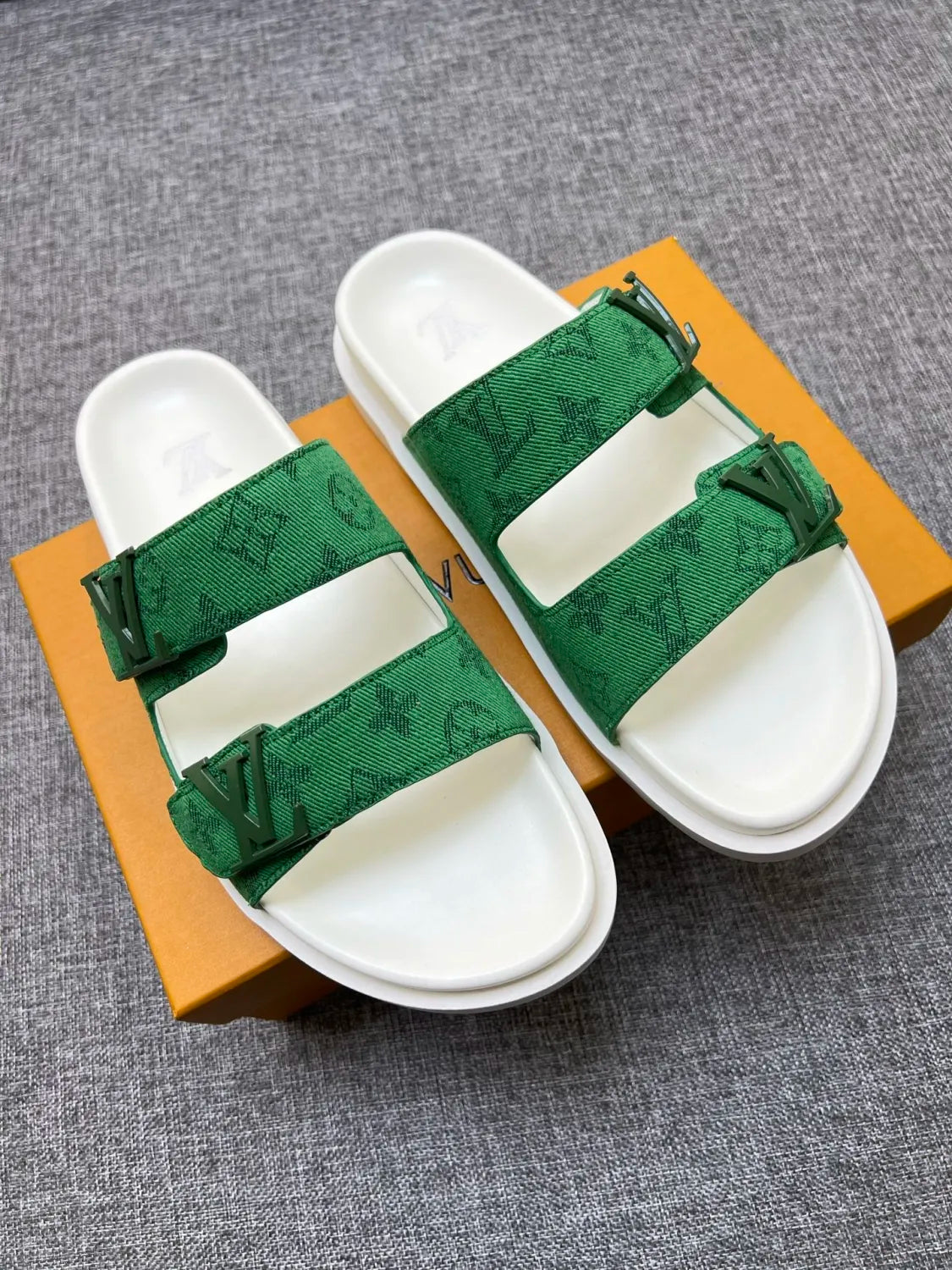 Z5R35E2 Popular Slippers shoes