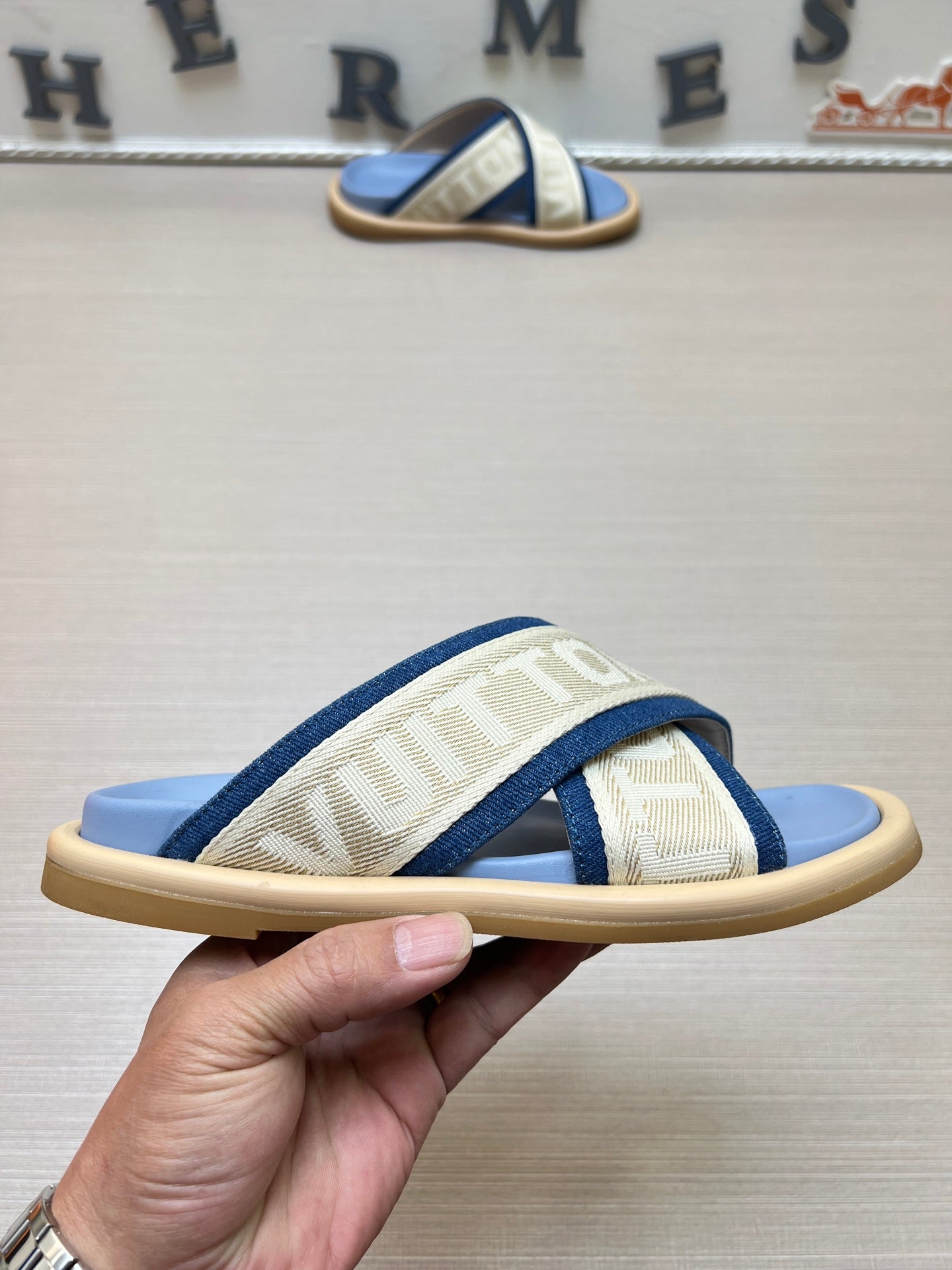 Z5Z35E272 Popular Slippers