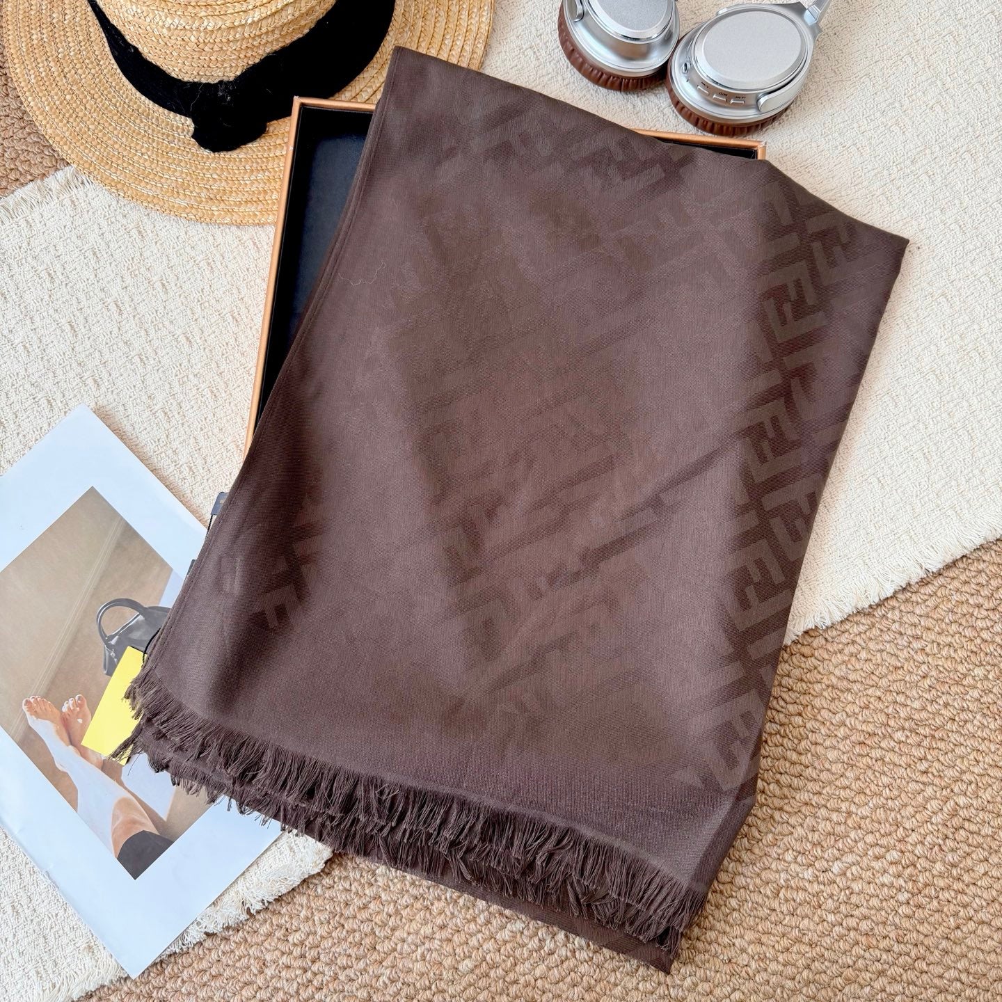 W1N36F16 Popular Silk Scarve
