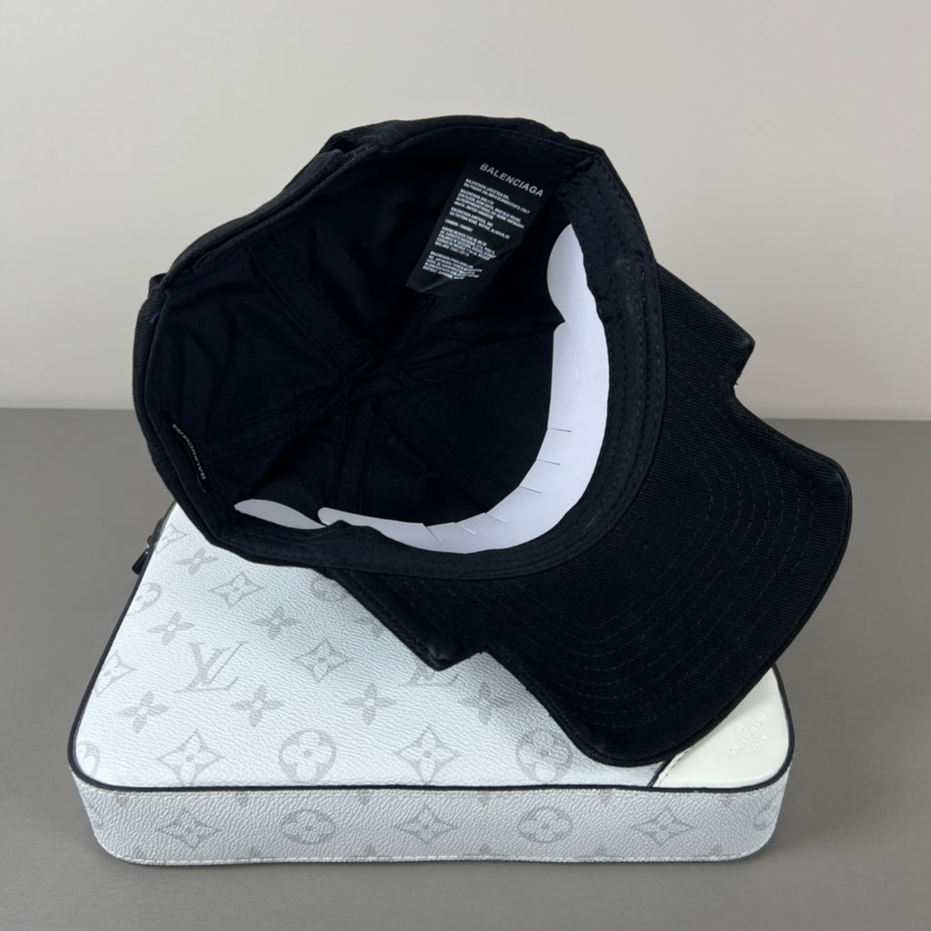 M1Z25J527 Popular hats