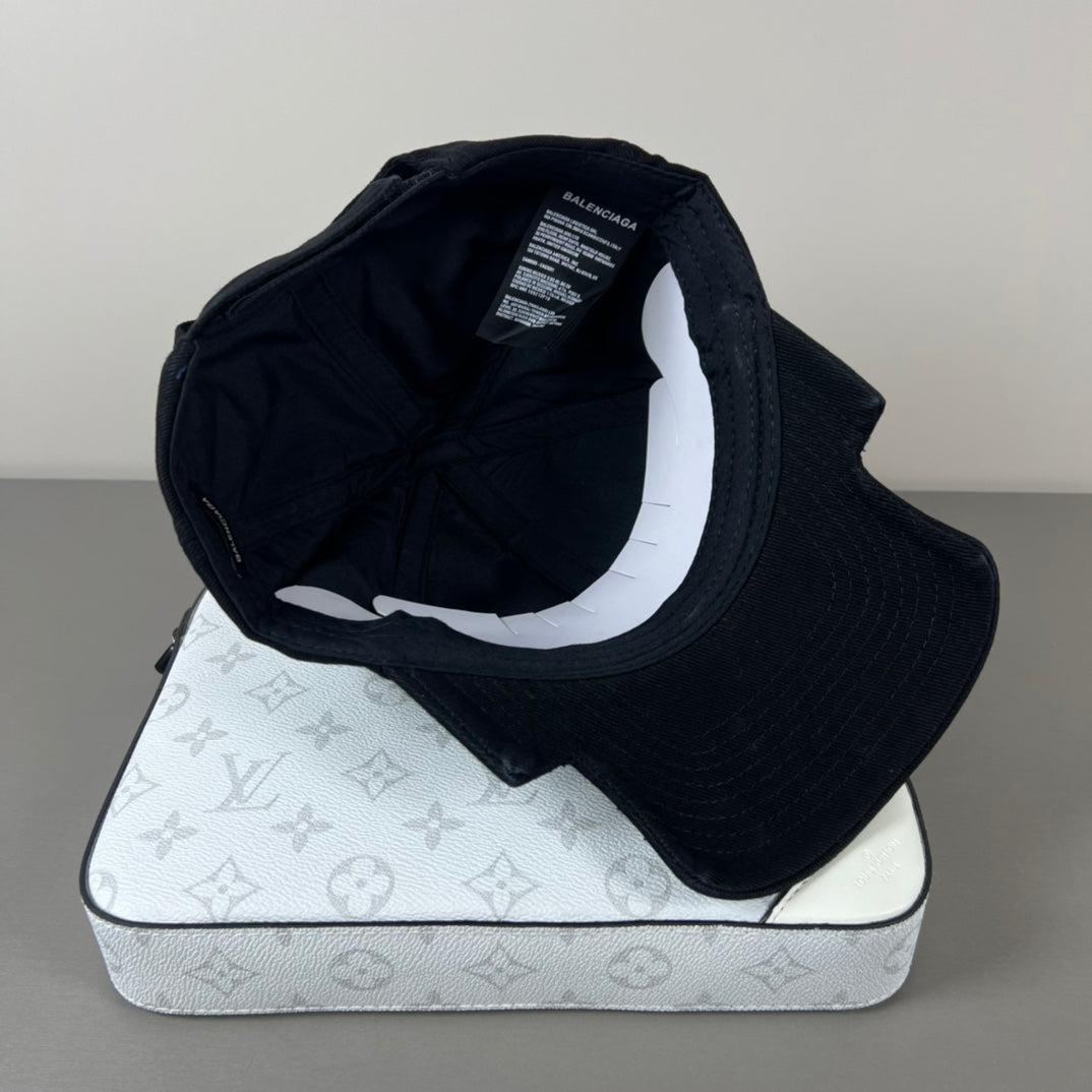 M1Z25J527 Popular hats