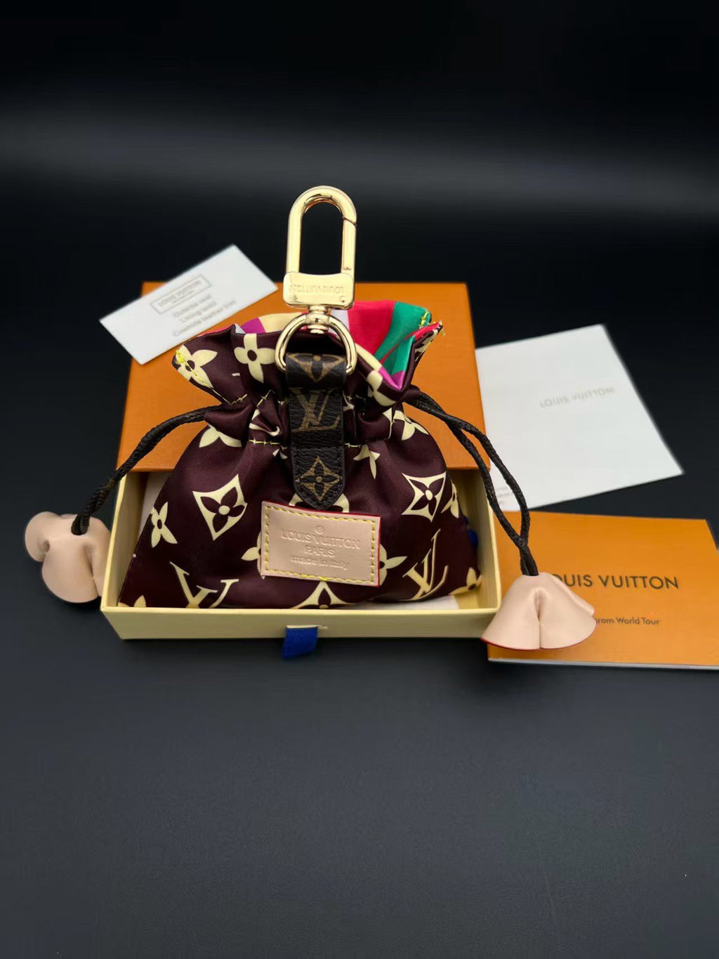A1R76E77 Popular bag 's charms accessories