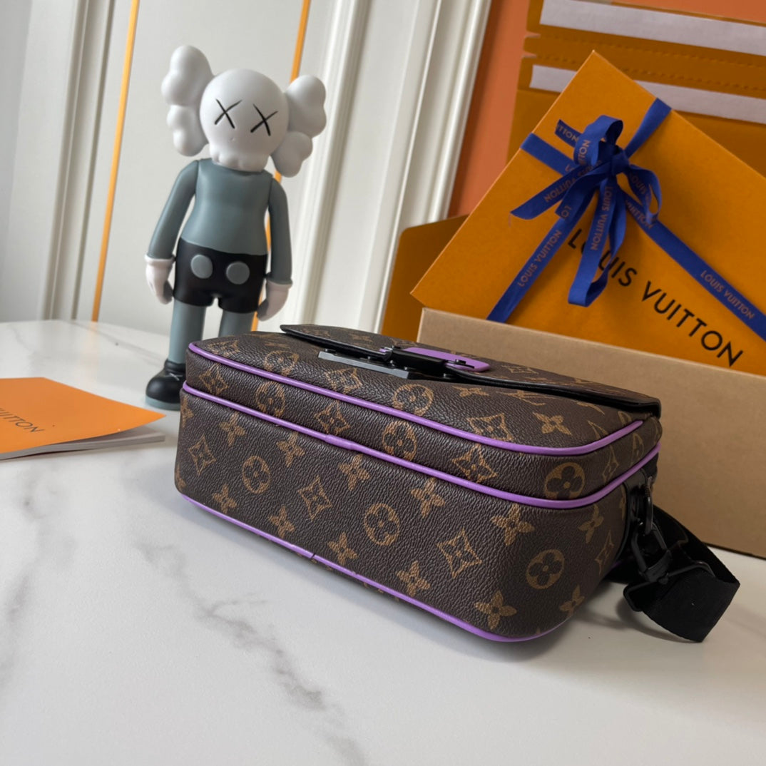 B1W15E38 Popular  leather bag