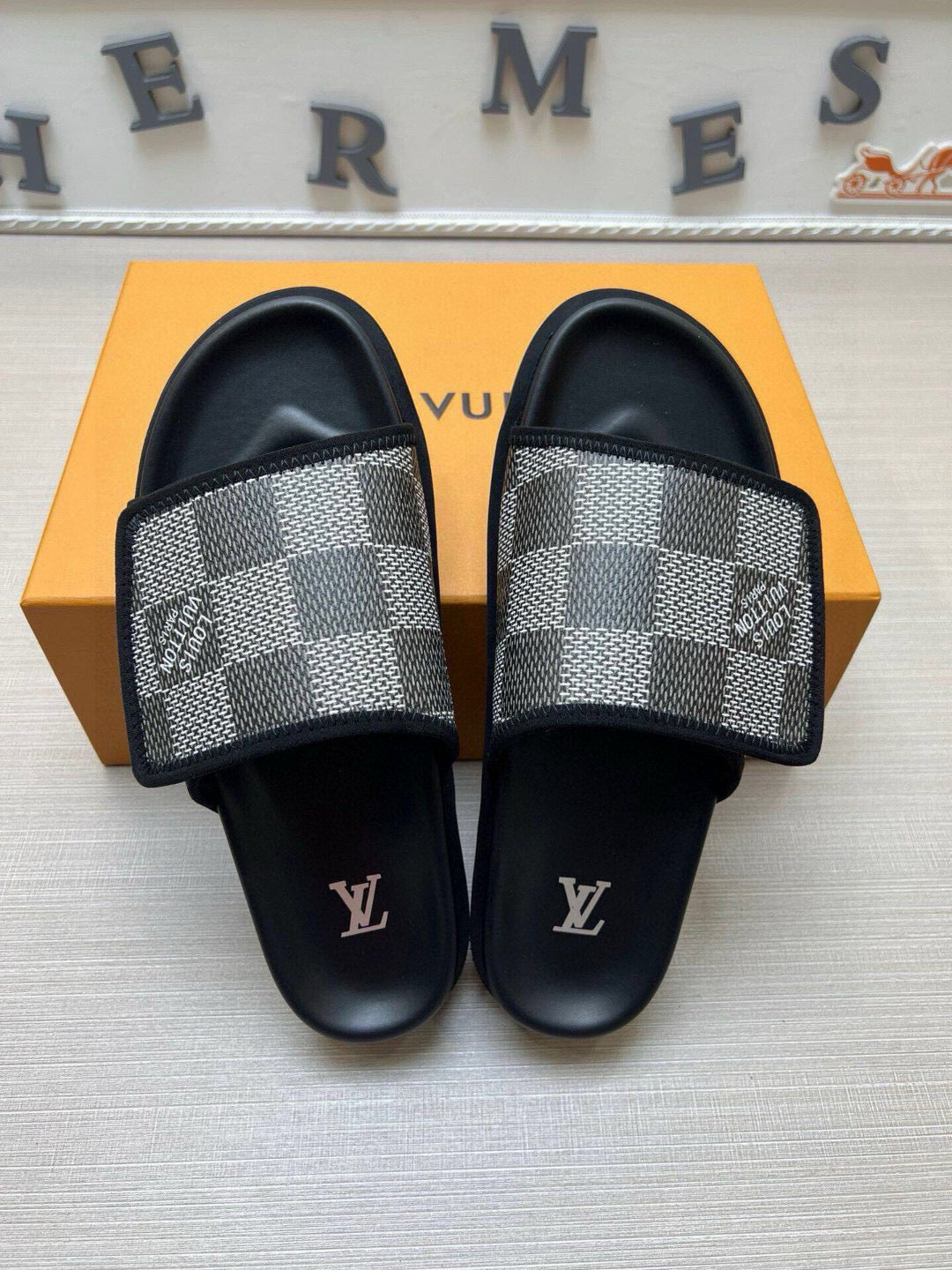 Z5QE3  Popular Slippers
