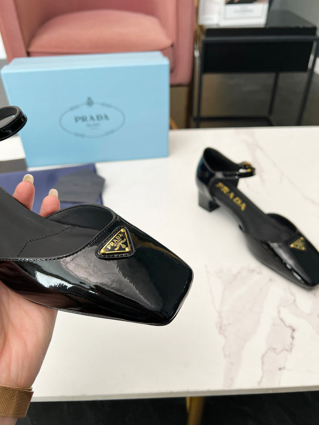 Z2Q105P410 Popular high-quality Shoes