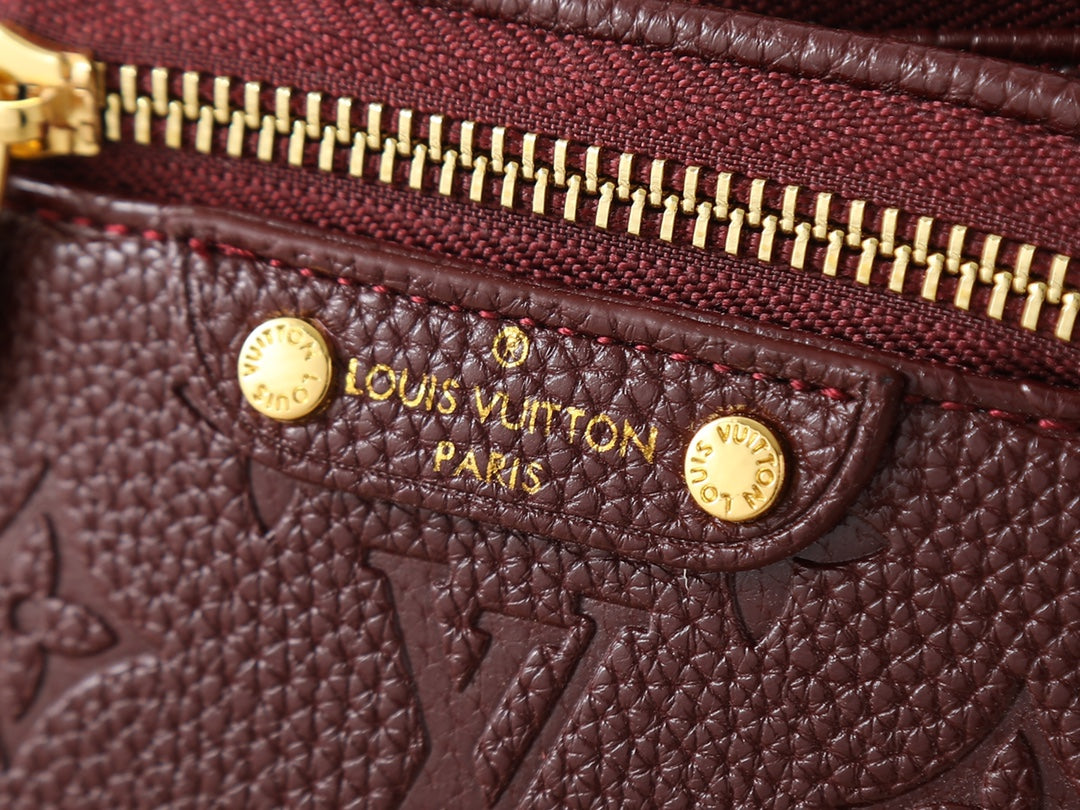 B1P46E72 Popular leather bag