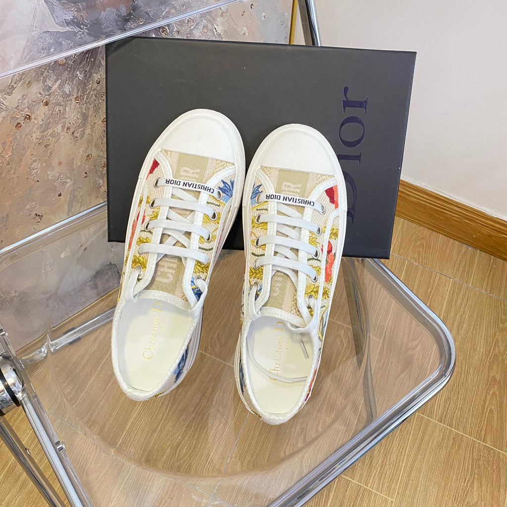 Z1XD67 Popular shoes