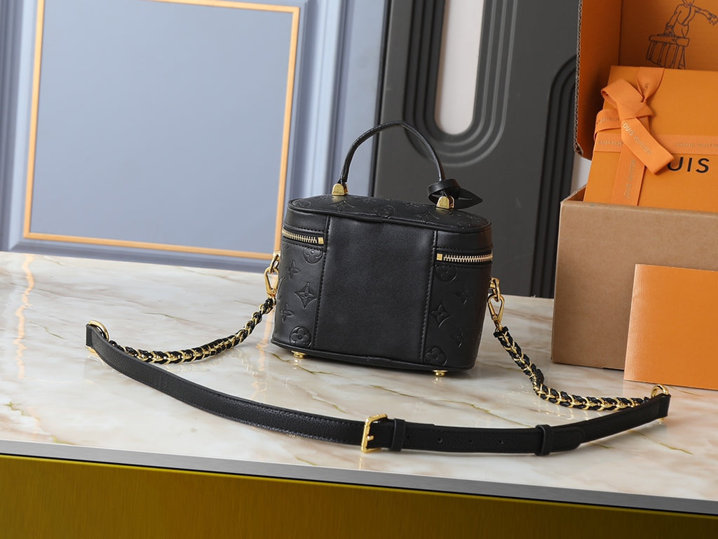 B1P76E2 Popular leather bag