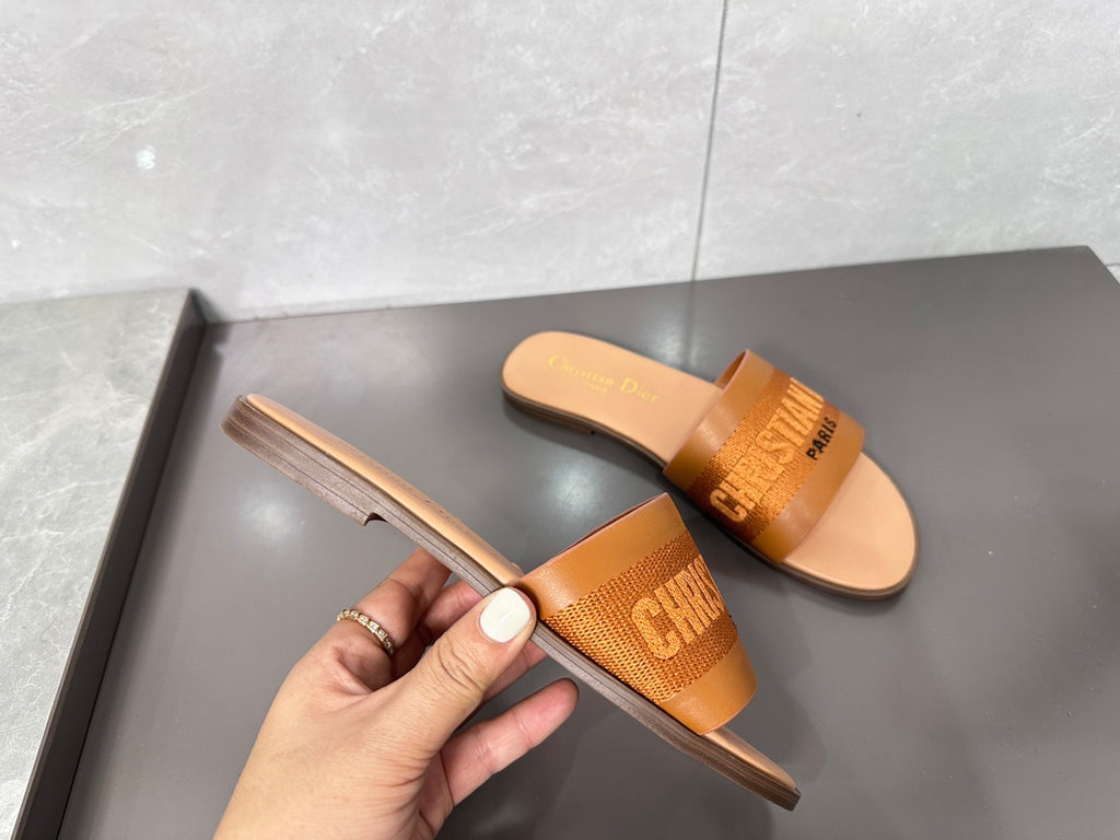 Z1ZD32 Popular slippers