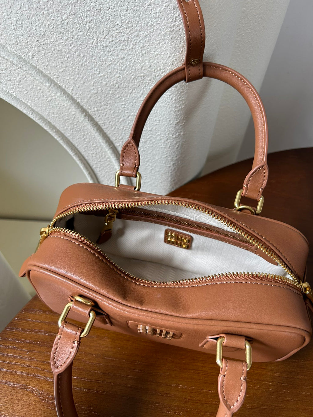 B1P46A156 Popular leather bags