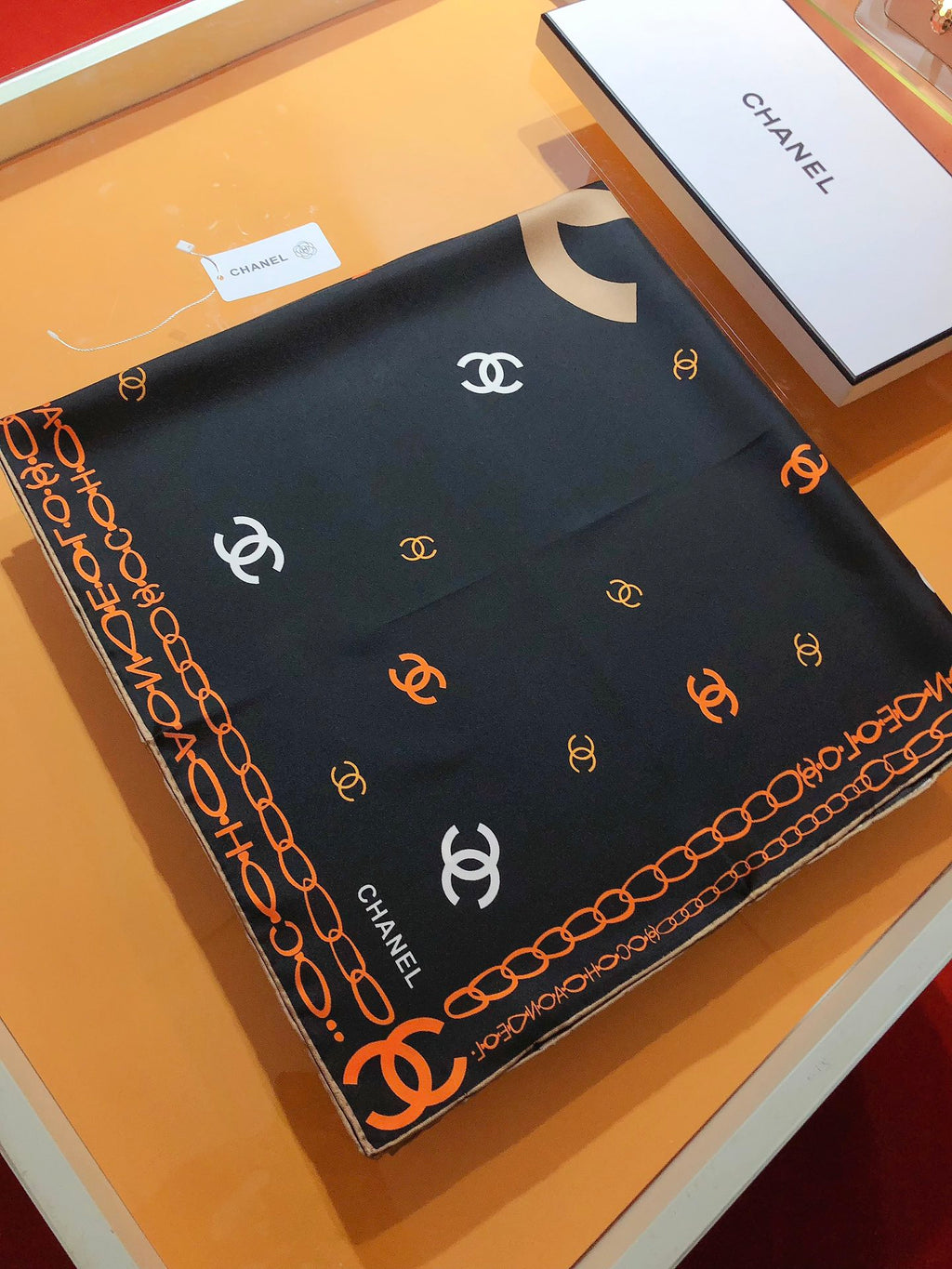 W1N46C13 Popular Silk Scarve