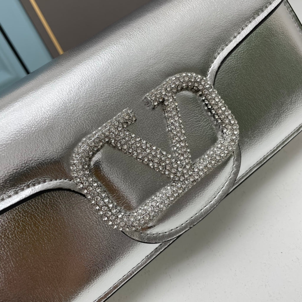 B1W35VL114 Popular  leather bag