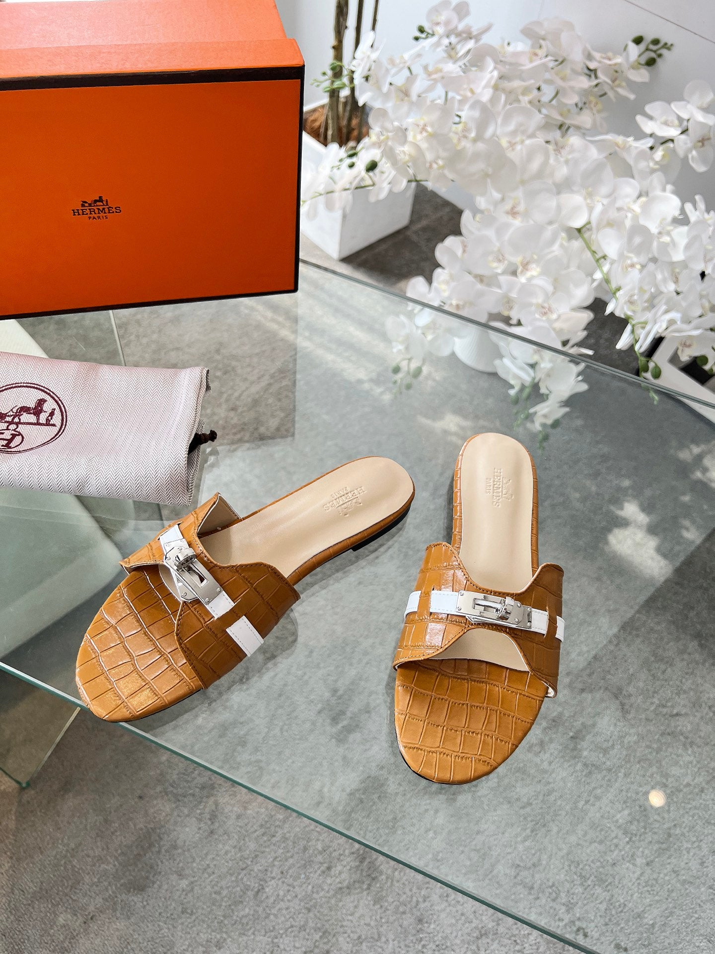 Z2Z85H10  Popular leather Shoes