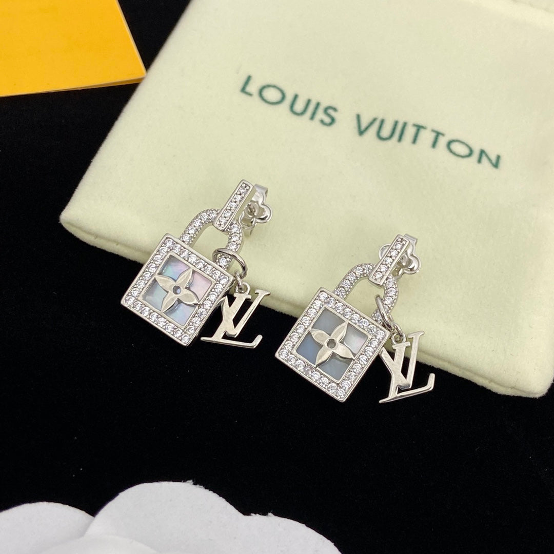 X1Z95E59E Popular Earrings