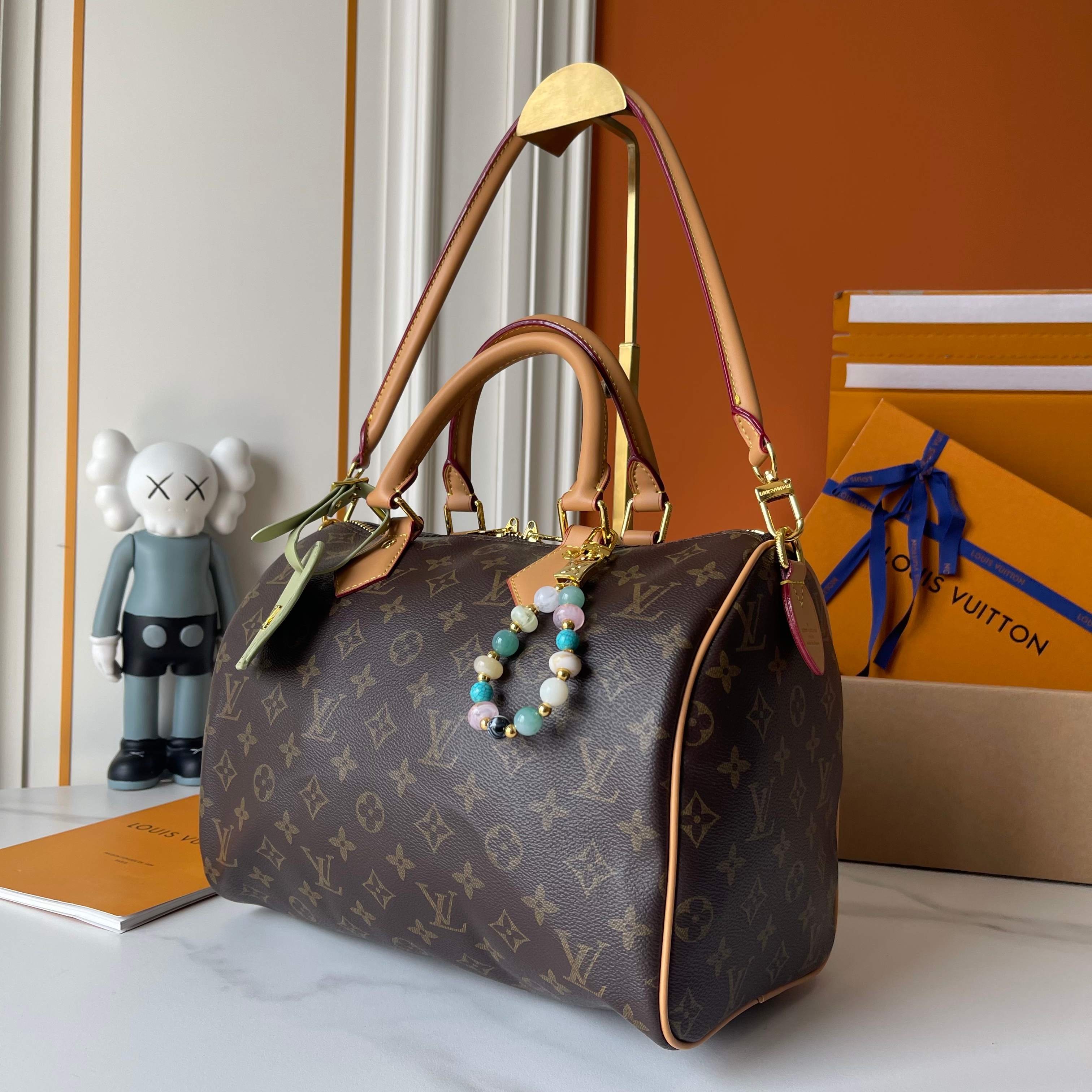 B1N86E8 Popular leather bag